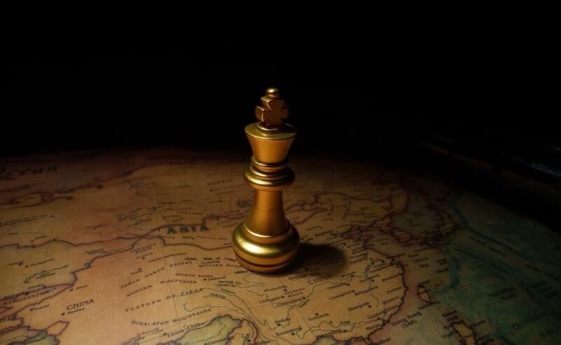 Le risque géopolitique nié par les marchés, intégré par les métaux précieux